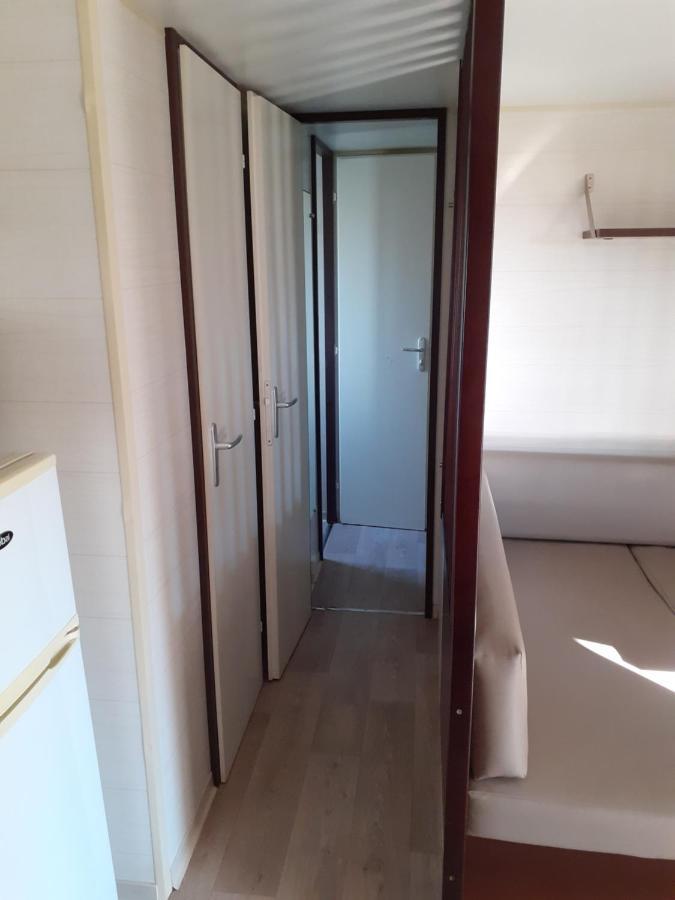 Mobilhome Agreable Sans Draps Ni Serviettes Port-la-Nouvelle Eksteriør bilde